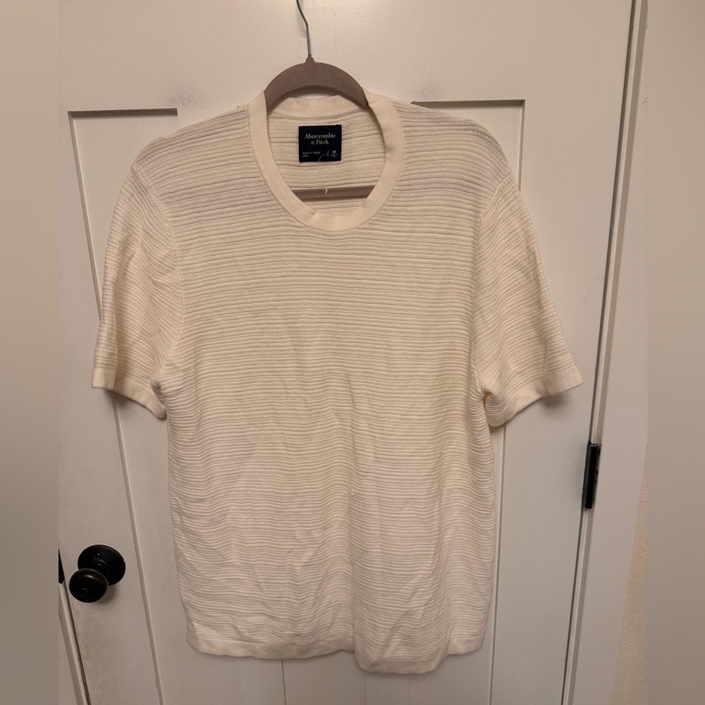 Abercrombie & Fitch Men’s Cream knit Short Sleeve Sweater Top Size Medium Crew